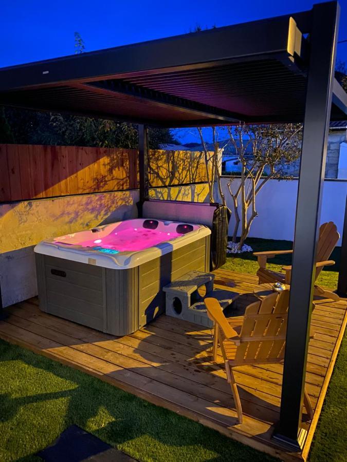 Magnifique Grange Avec Spa / Love Room Saint-André-de-Cubzac المظهر الخارجي الصورة