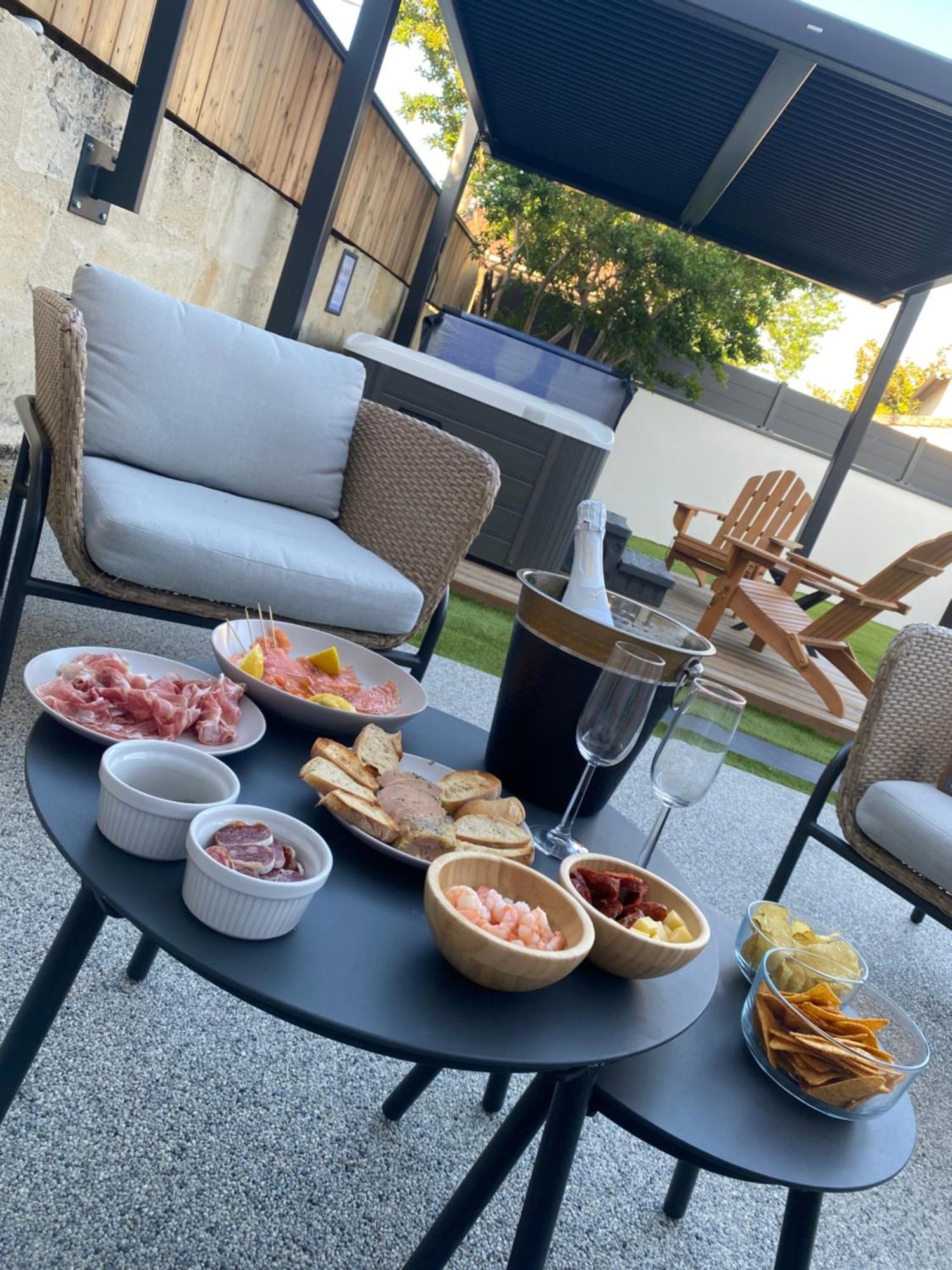Magnifique Grange Avec Spa / Love Room Saint-André-de-Cubzac المظهر الخارجي الصورة
